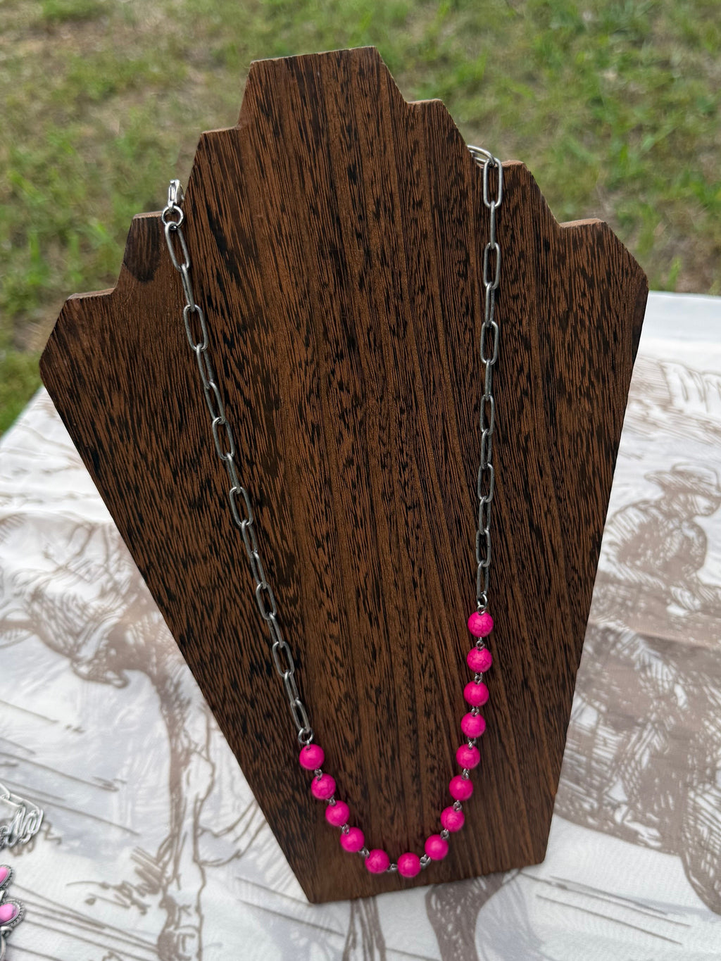 30 inch hot pink necklace